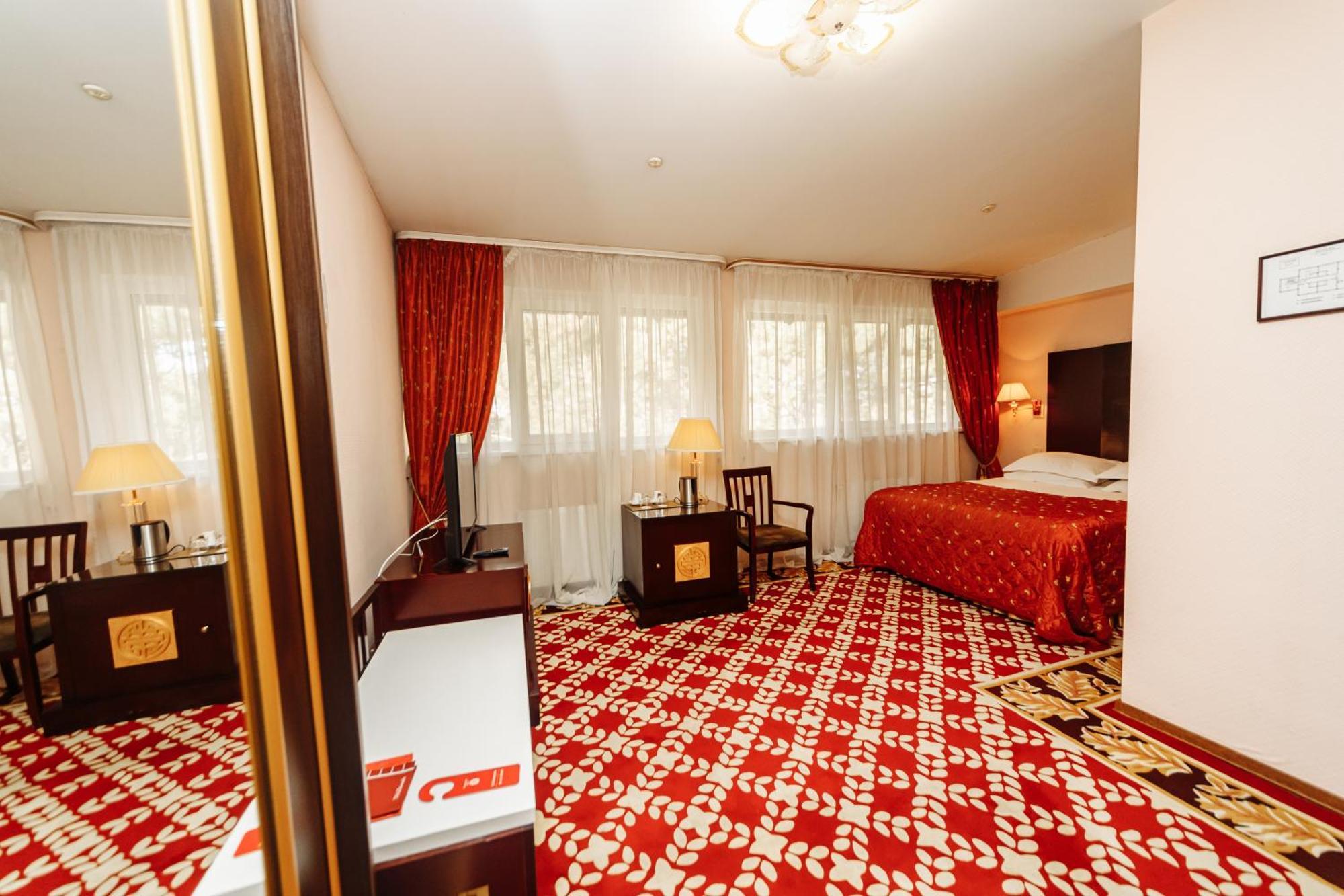 Hotel Royal Florence Chisinau Exterior foto